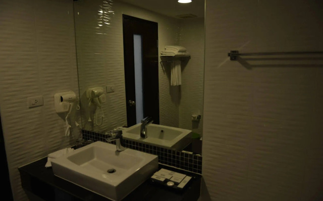 Picnic Hotel Bangkok