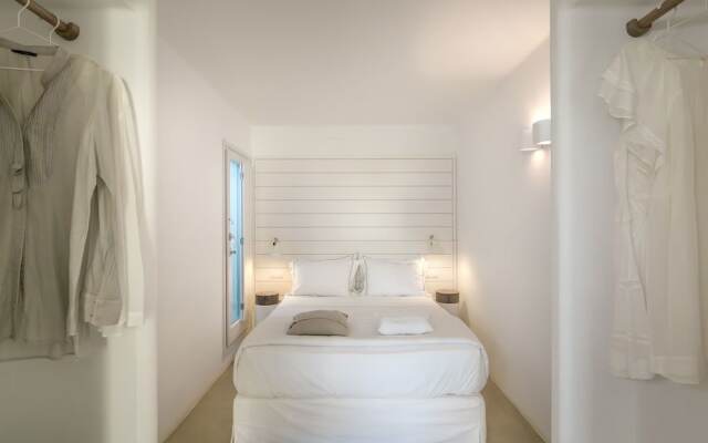 Seven Santa Maria Paros Boutique Hotel