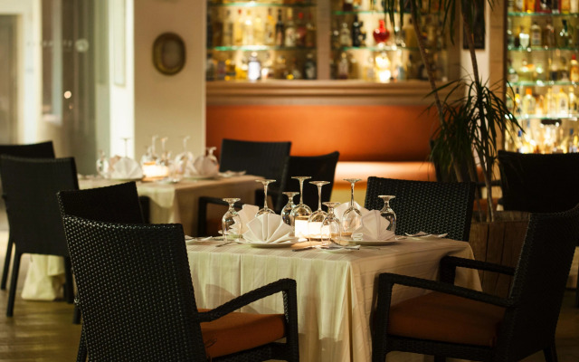 Hotel Indigo La Paz Puerta Cortes by IHG