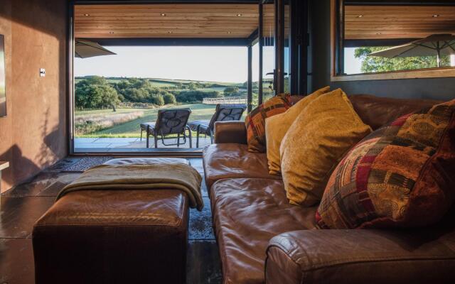 Tawny Lodge - 1 Bedroom - Blossom Farm