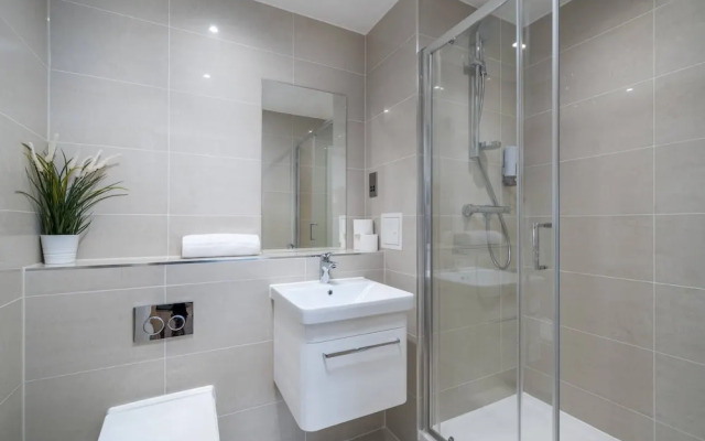 Skyvillion-apartments Near River Thames Excel & O2 Woolwich