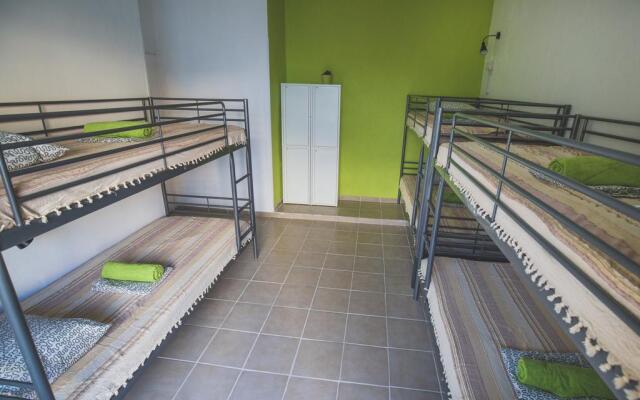 Lemongrass Hostel