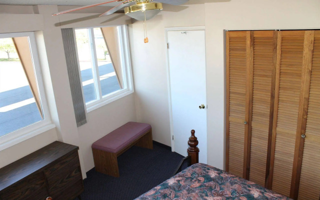 Redford Motel