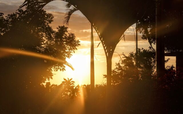 Nativa Bambu Ecolodge