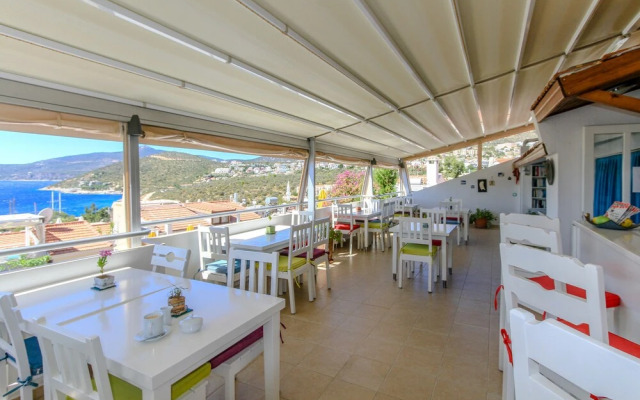 The White House Kalkan