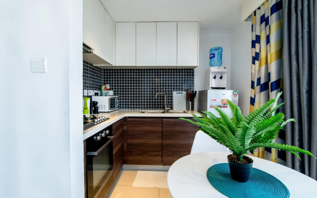 ASTORIA 1BDR with a gym&pool with views
