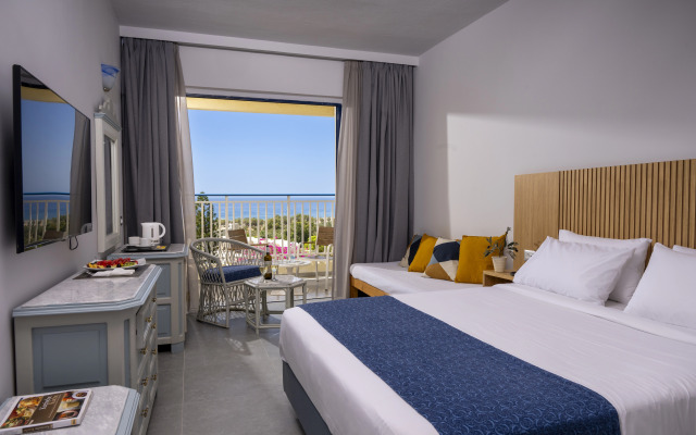 Отель Mare Blue