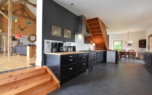 Rural Renovated Farmhouse With Large Garden - фото 5