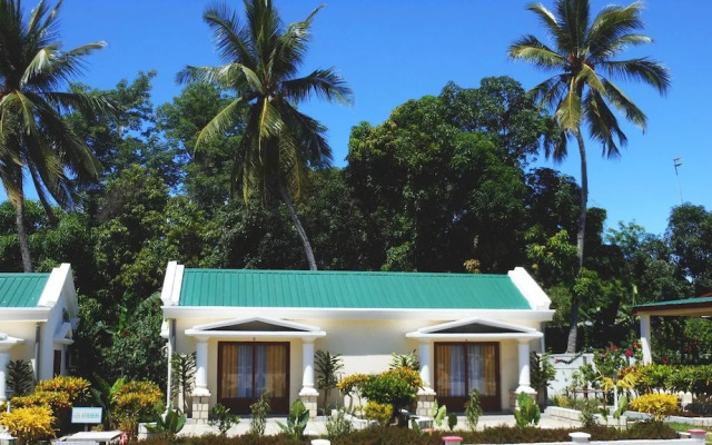 Saara Hotel