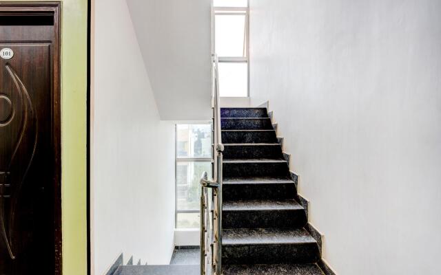 OYO 76521 Manan Paradise