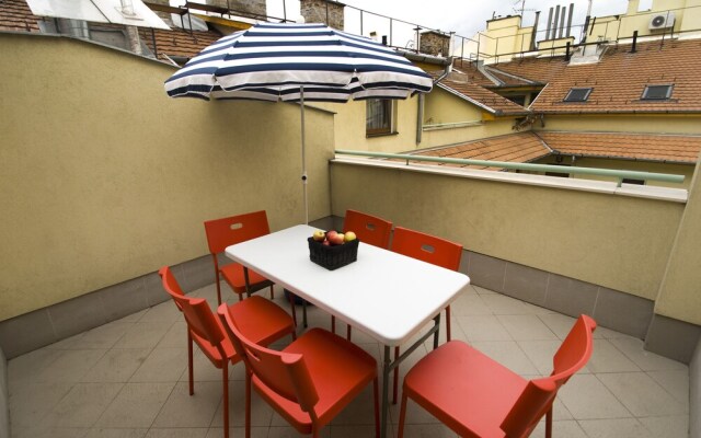Bell Hostel and Guesthouse