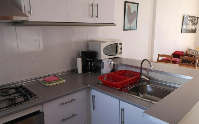 Acogedor apartamento frente al mar con piscina