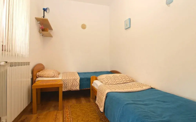 Apartment 91