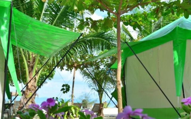 Koh Ngai Camping