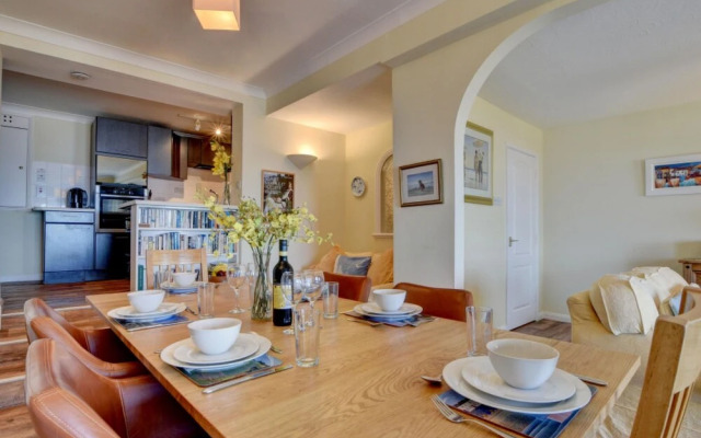 Flat 8 Clifton Court Croyde