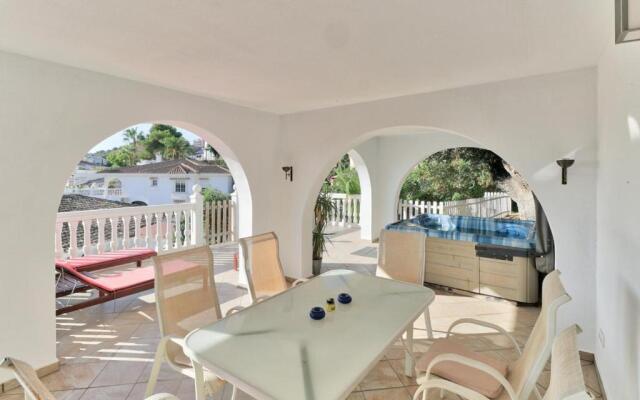 Nice and spacius villa near Fuengi