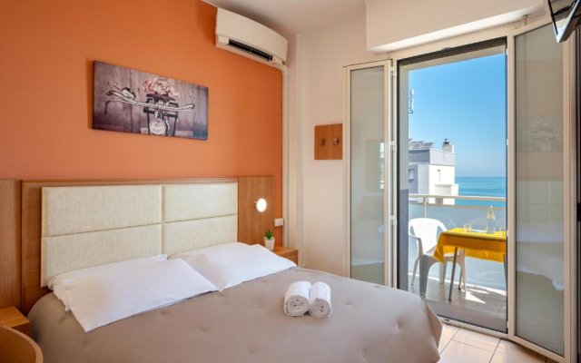 Amadei Hotel Figaro & Apartments