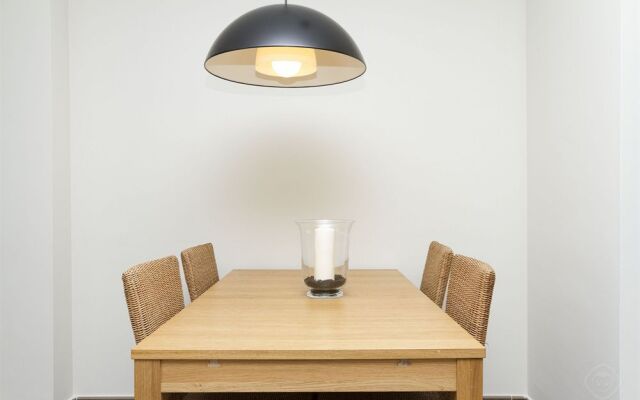 Parallel Apartment