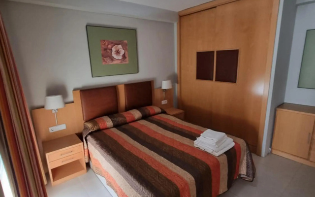 Avenida de Juan Sebastián Elcano Apartamento