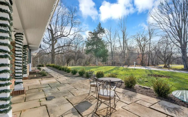 Chimney Hill Estate Inn