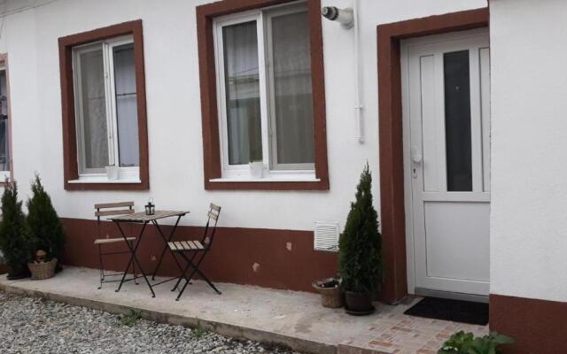 Studio Mai si Apartament Mai 2