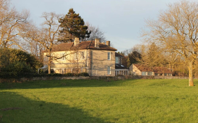 Roseneath House