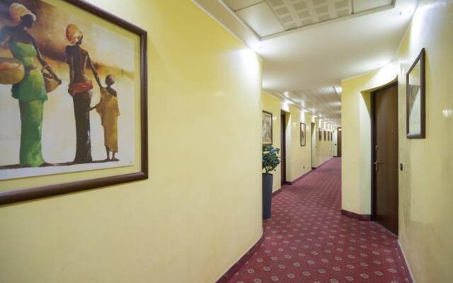 Central Station Studio by FlatsCollection