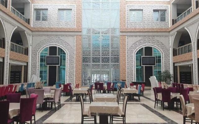 Royal Vista Hotel