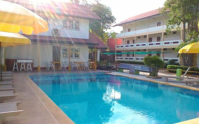 Lunar Hut Resort