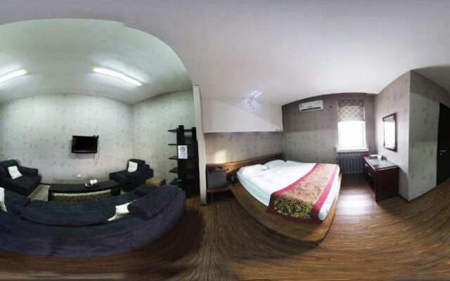 TnT Hotel