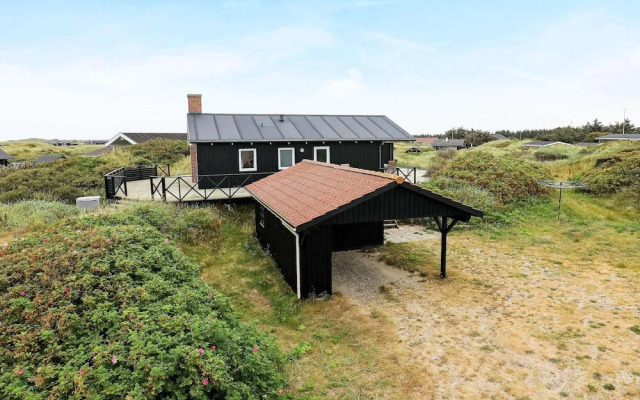 10 Person Holiday Home in Lokken-by Traum