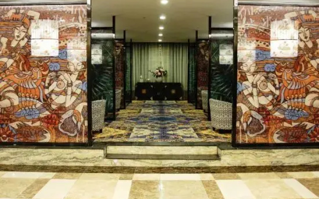 Lijiang Source Resort Hotel