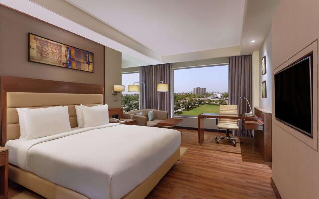 DoubleTree by Hilton Agra