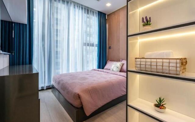 Vinhome Golden River Apartment - M'Homme
