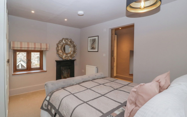 Tawny Cottage