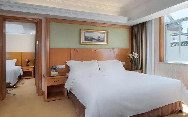 Vienna International Hotel