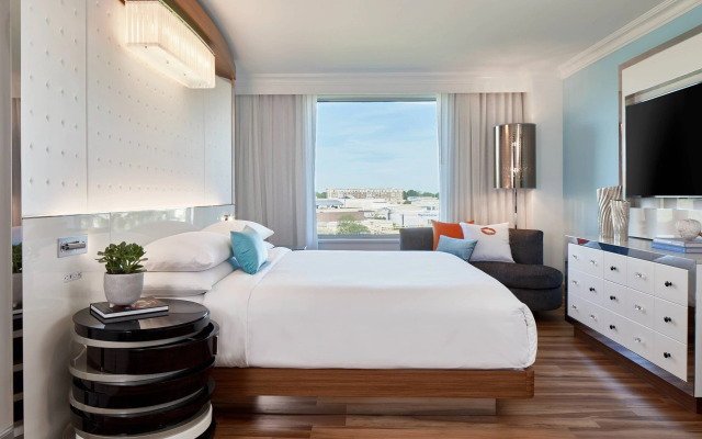 Renaissance Charlotte SouthPark