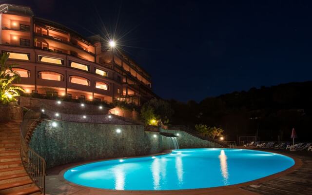 Pietre Rosse Residence Club Palinuro