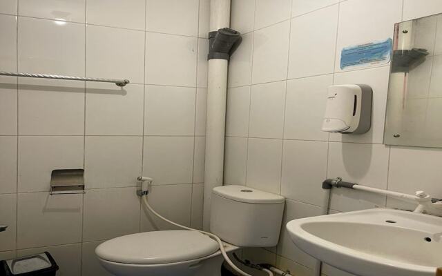 Capital O 93285 Residence Hotel Syariah