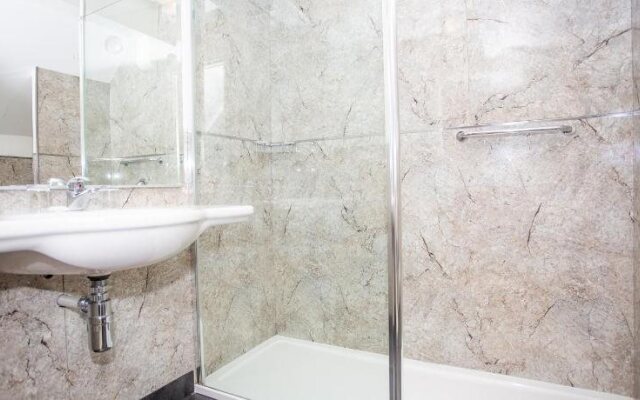 Mackenzie Hotels - The Dales Country House Hotel