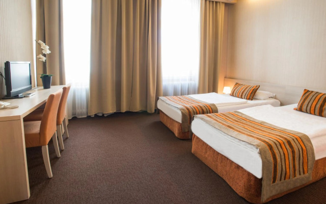 Star City Hotel