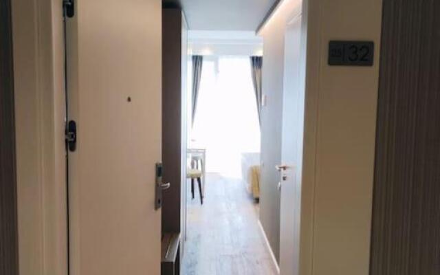 Leo Group BEST STUDIO 2532 Alliance Palace
