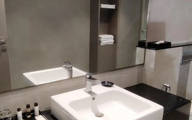 ZIBE Hyderabad by GRT Hotels