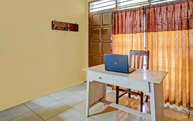 SPOT ON 92372 Rinda Homestay Syariah & Resto