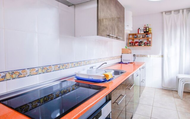 Majestic Holiday Home in Caleta de Fuste with Swimming Pool