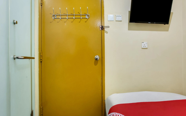 OYO 43927 Sassana Hotel (Sanitized Stay)