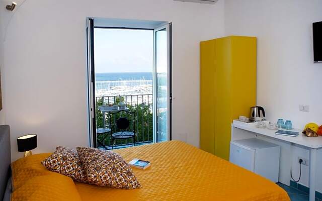 Punta Lingua Relais - Room 3 Port View