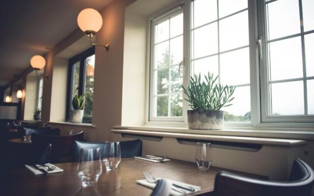 Fox Hall Inn