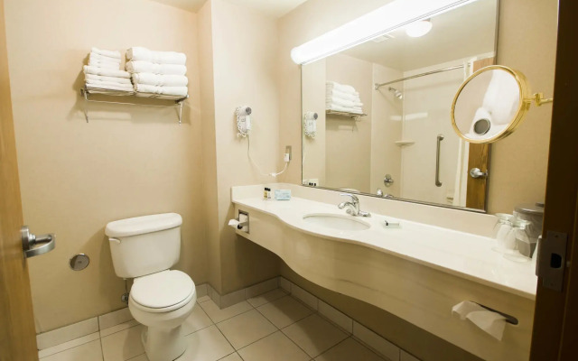Humphry Inn & Suites