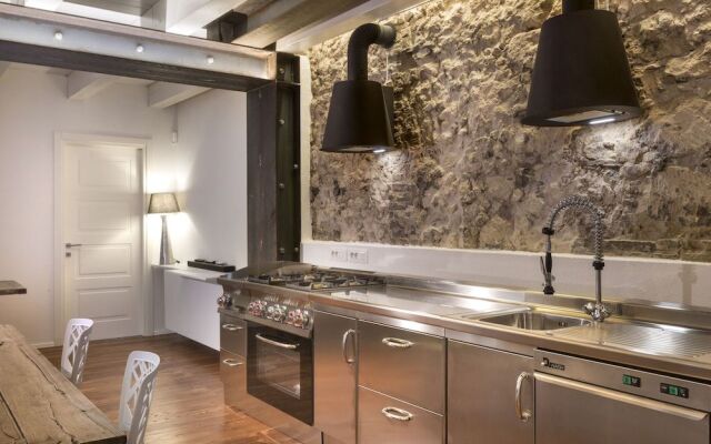 Cagliari Marina Guesthouse & Lounge